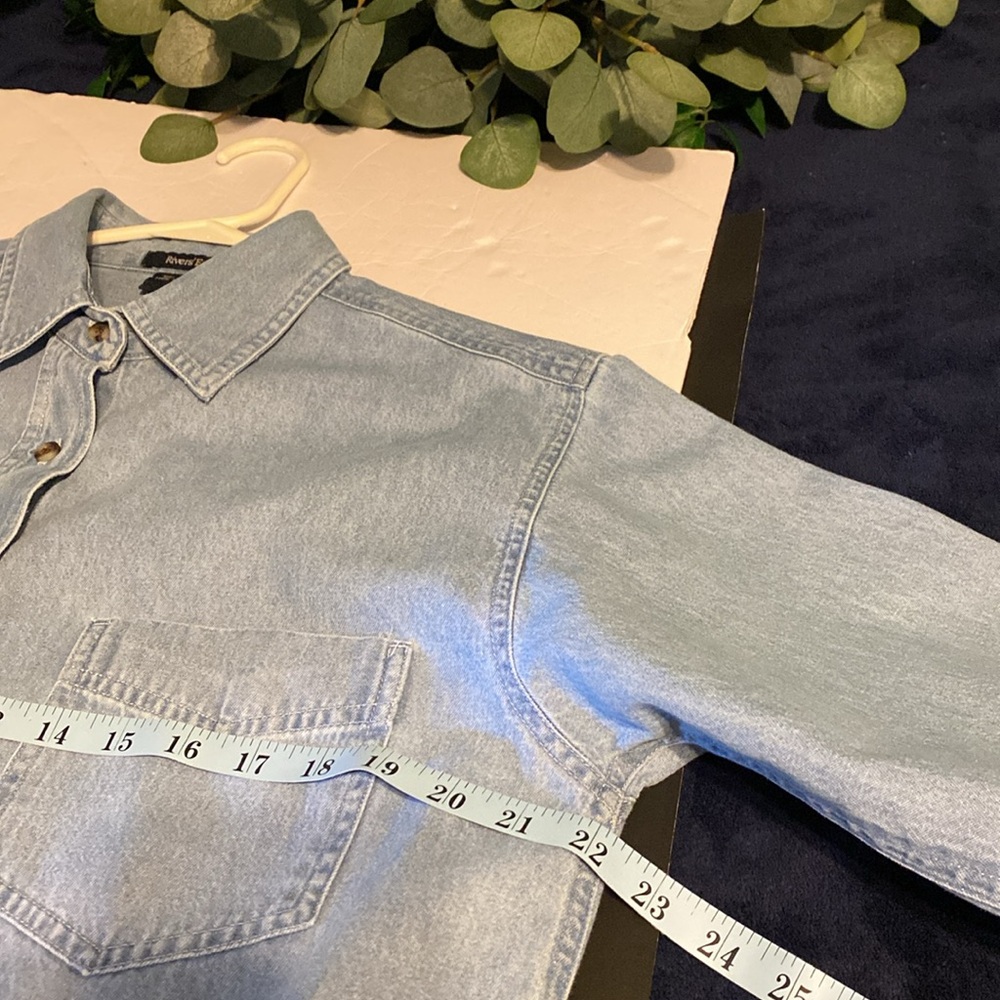 Rivers End size medium light blue denim shirt. 100% cotton - Picture 4 of 5